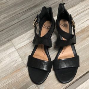 Stylish sandals in very good condition